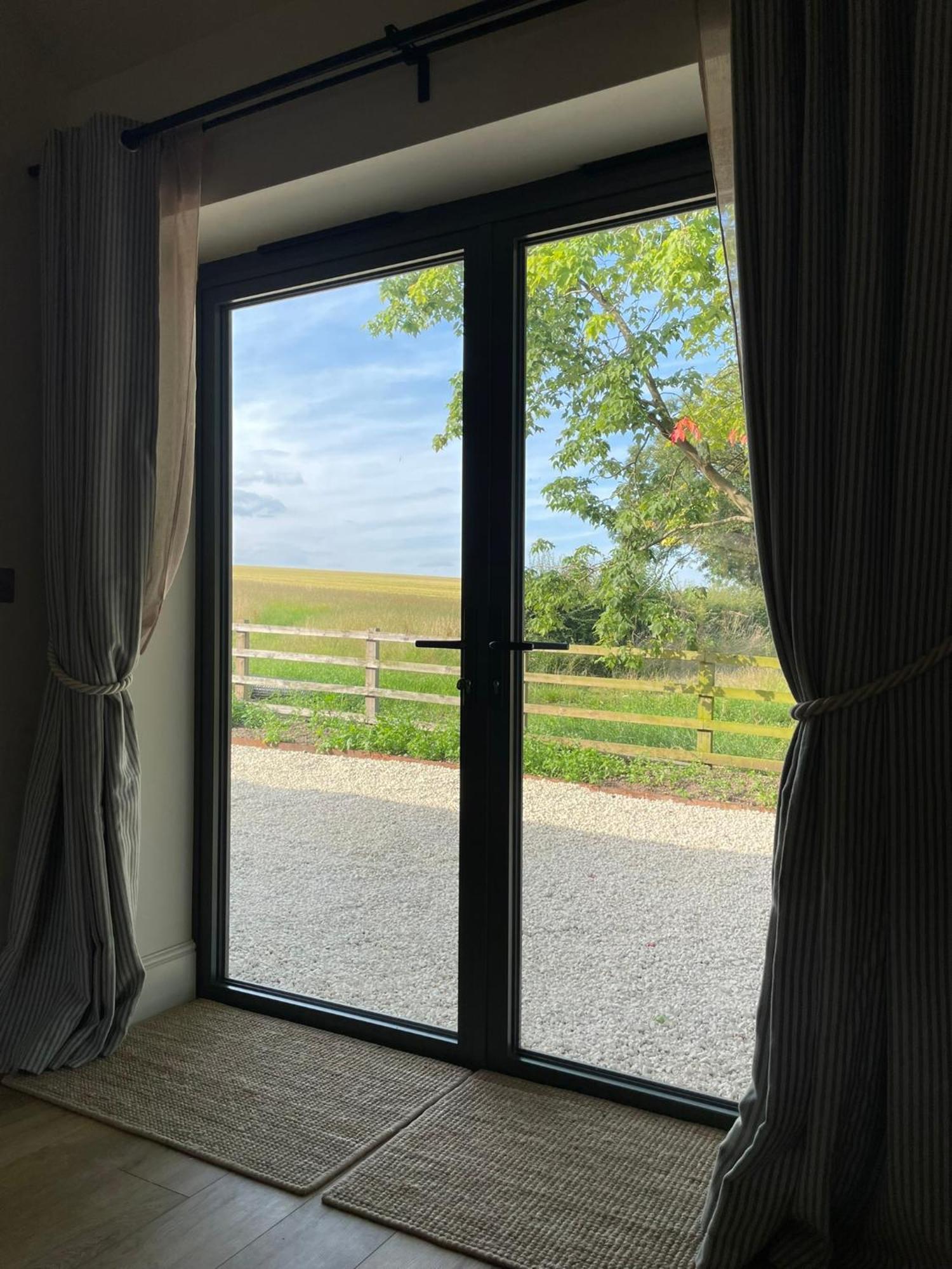 Rural Retreat, 1 Bed, Sleeps 2 Near Bleasbyアパートメント エクステリア 写真